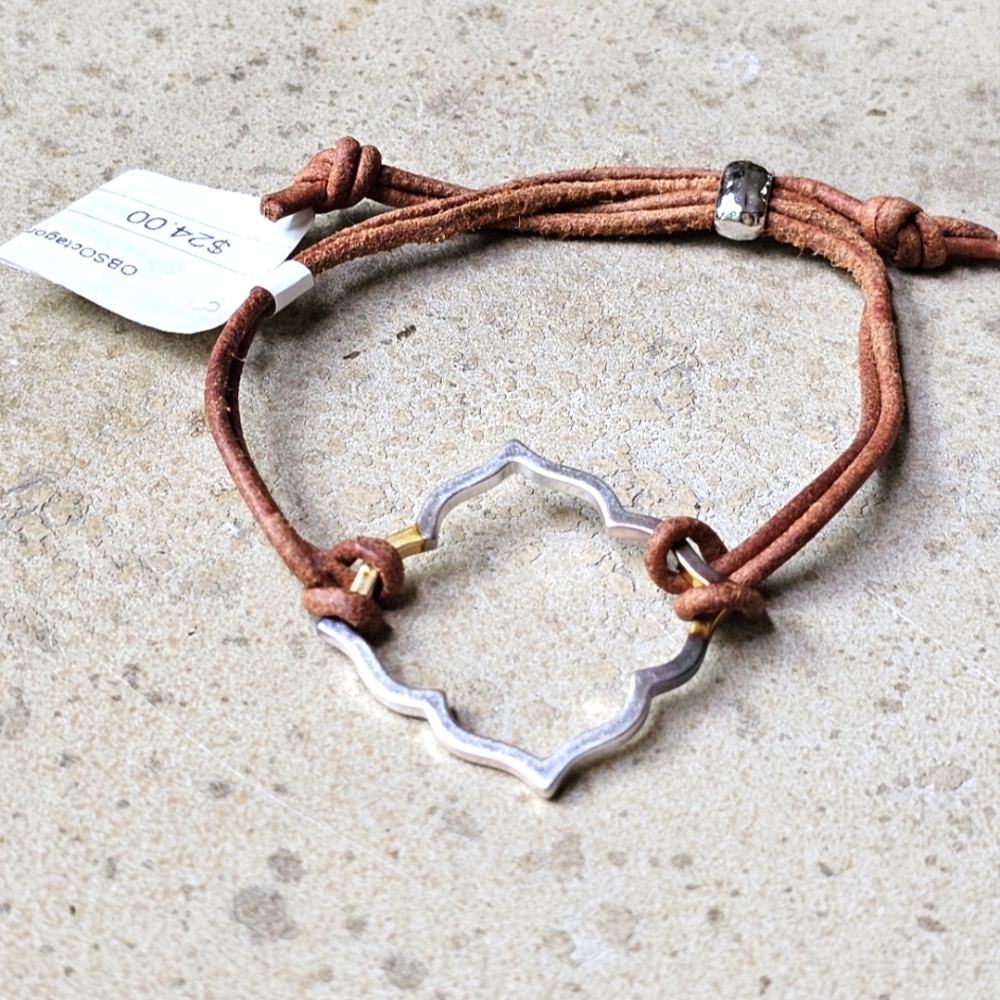 Quatrefoil and leather bracelet adjustable new w tags